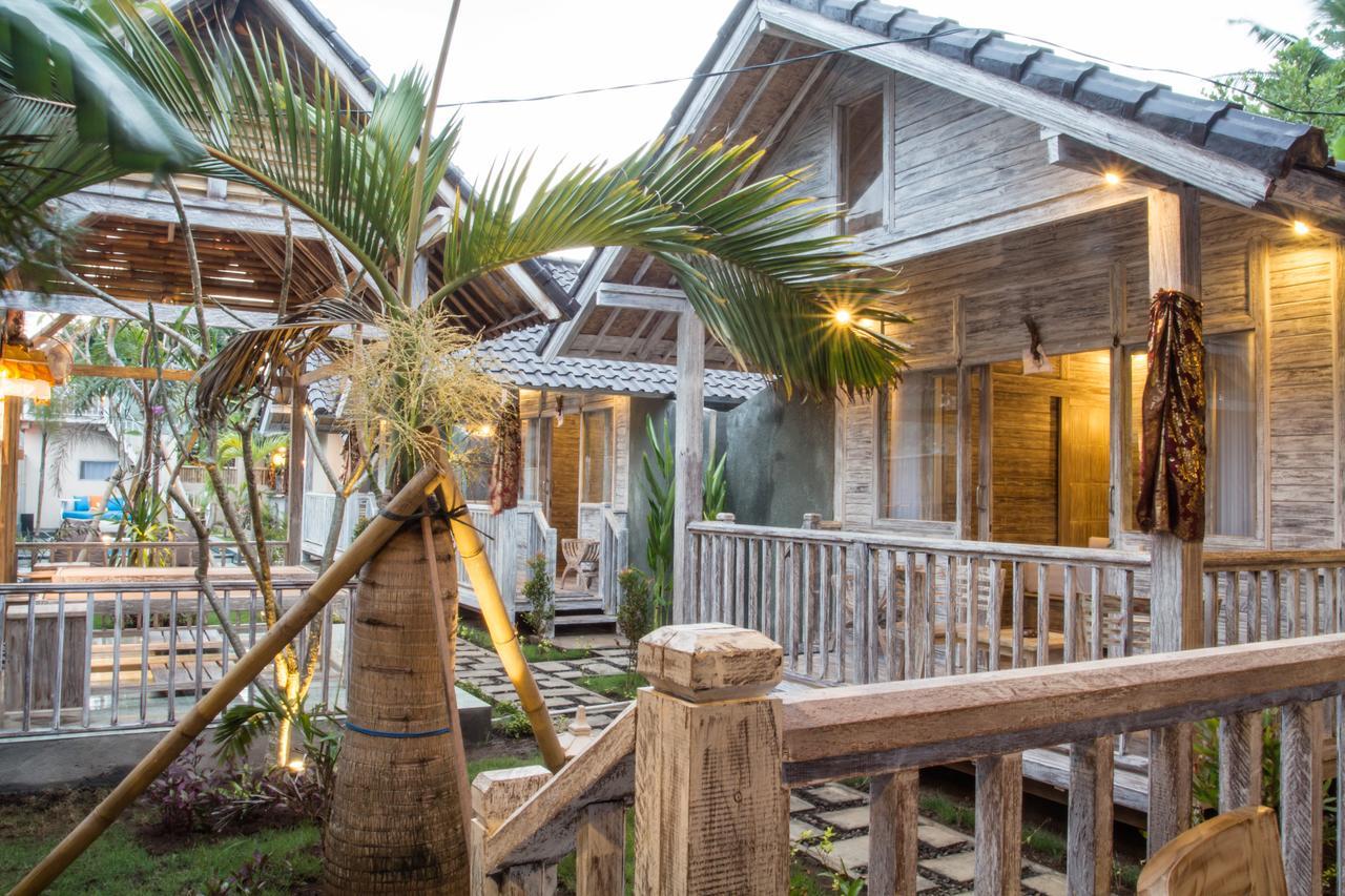 Готель The Syron Huts Lembongan Екстер'єр фото