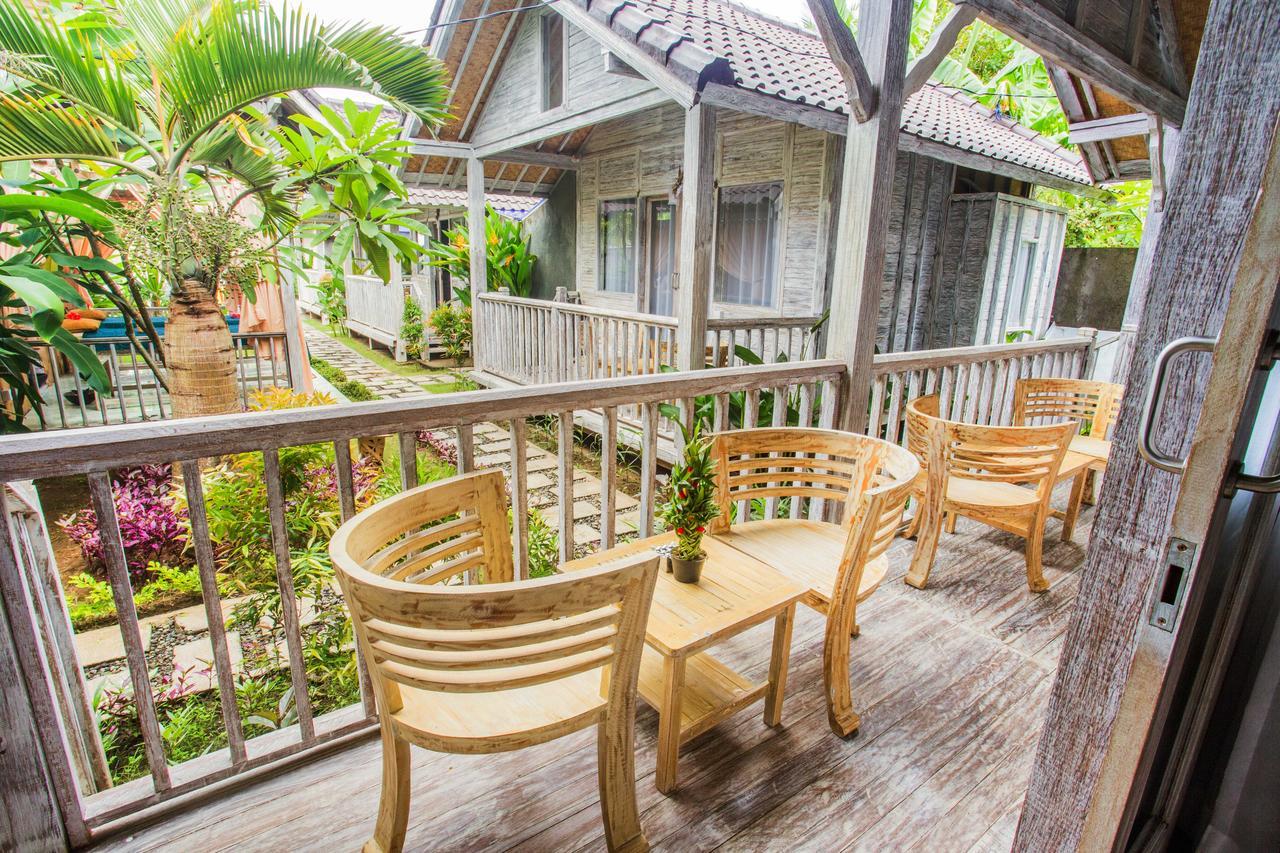 Готель The Syron Huts Lembongan Екстер'єр фото
