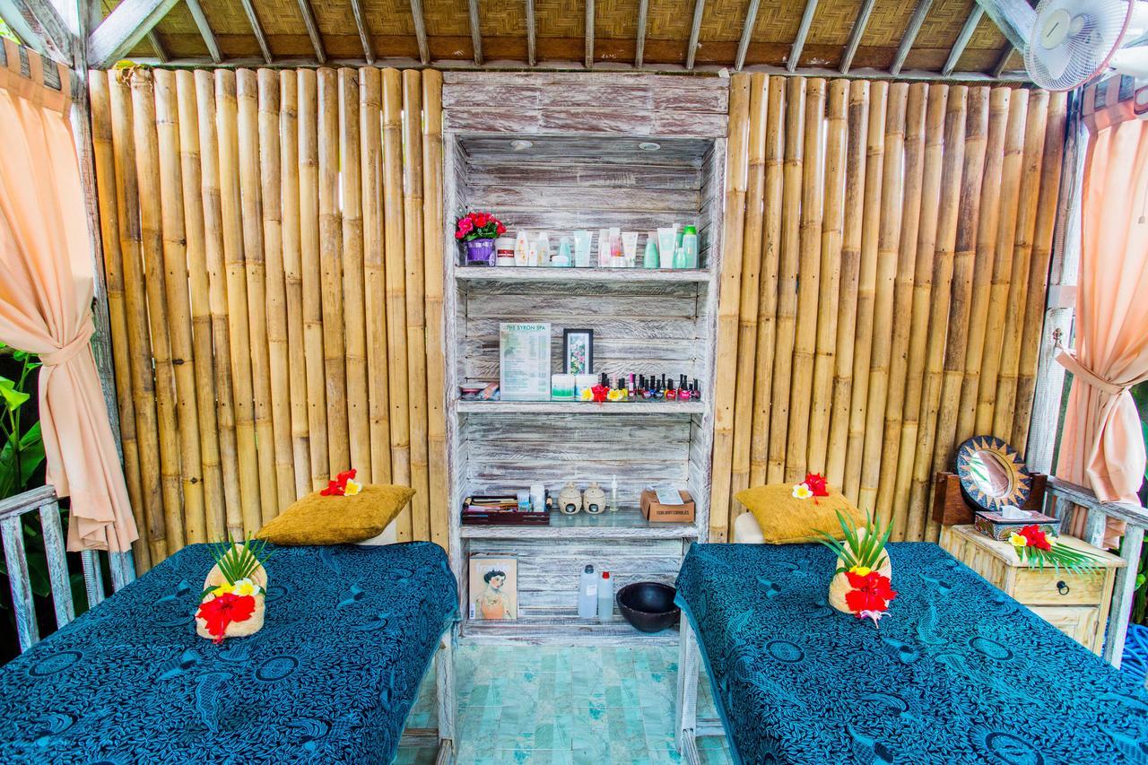 Готель The Syron Huts Lembongan Екстер'єр фото